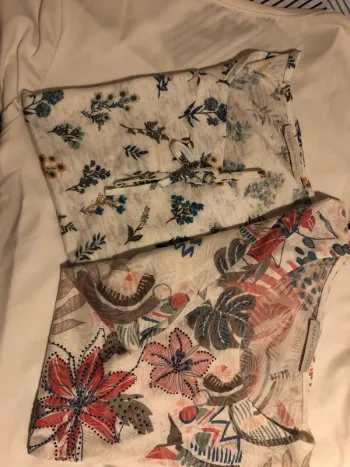 Lot de 2 t. Shirt Armand thiery taille 1