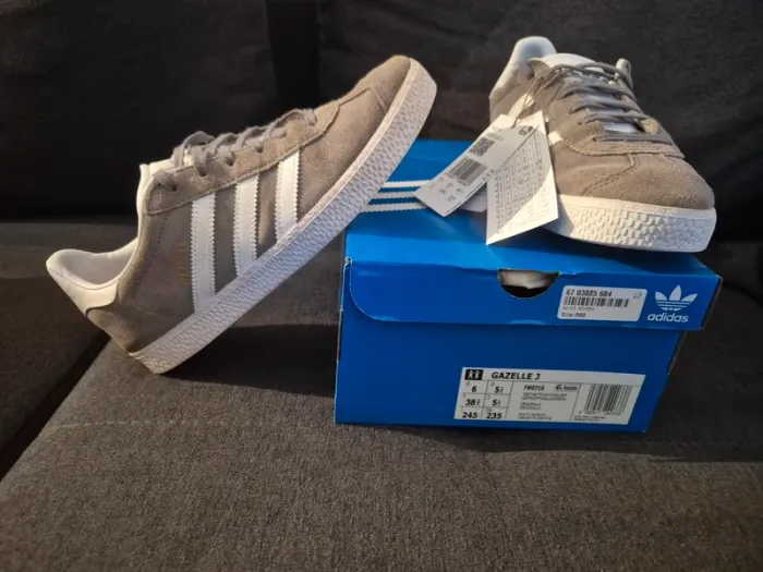 Gazelle J. FW0716. Pointure 38 2/3 - photo numéro 2