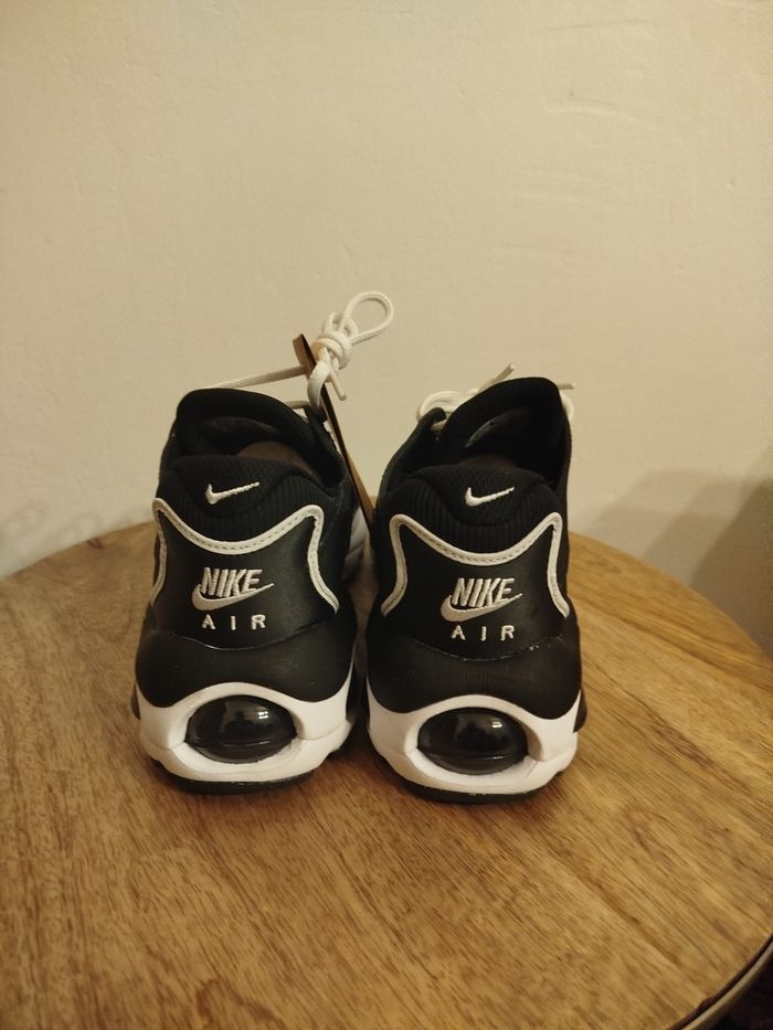 Baskets Nike T 38,5 - photo numéro 7