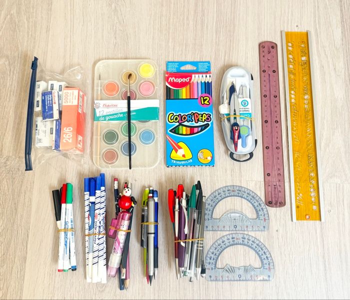 Fournitures scolaires - photo numéro 2