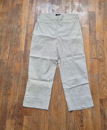 Pantacourt beige C&A taille 40 L femme