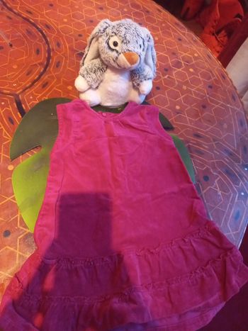 Robe rouge type velours 24 mois