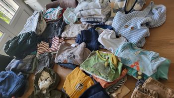 Lot vêtements  3-12 mois