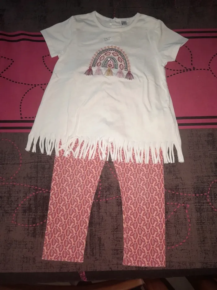 Ensemble fille taille 23 mois