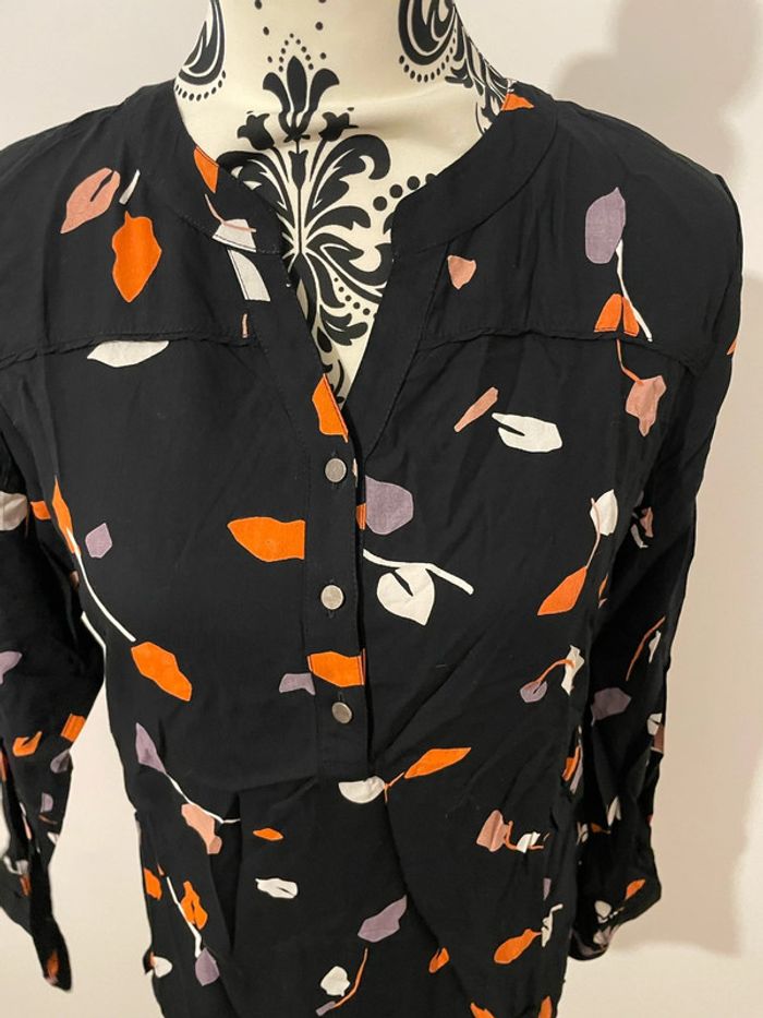 Blouse manche longue noir à motifs multicolore bouton col V neuf brandtex taille 36 - photo numéro 3