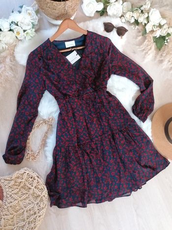 Jolie robe neuve avec étiquette taille 36