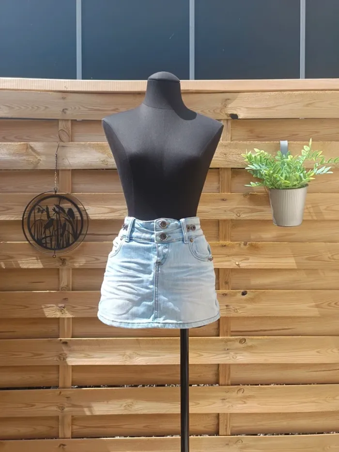 Mini jupe taille S