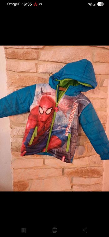 Blouson garçon taille 4 ans