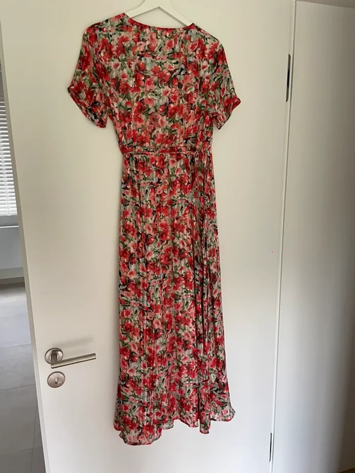 Robe longue lilie rose neuve - photo numéro 5