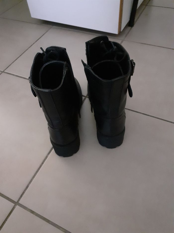 Boots Les Tropéziennes t 36 - photo numéro 2