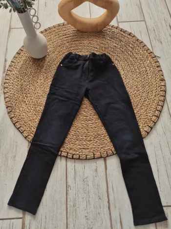 Pantalon noir réglable a la ceinture