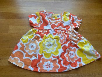 Jolie robe 6 mois fille neuve