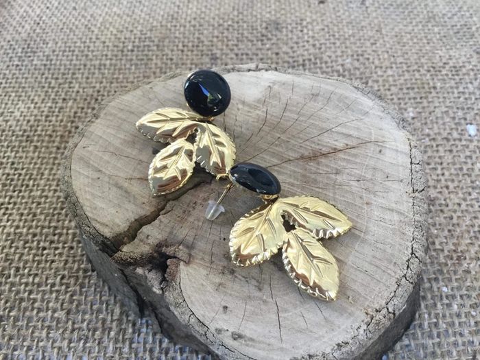 Boucles d’oreilles feuilles Mile Mila acier inoxydable or et résine noire - photo numéro 2