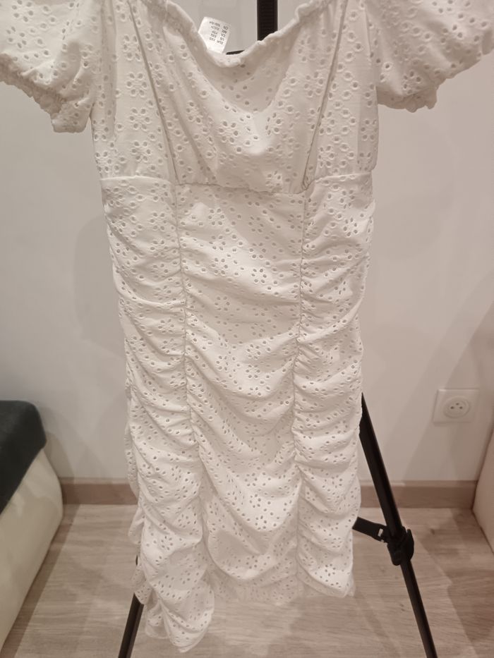 Très belle robe blanche xxs H&M - photo numéro 8
