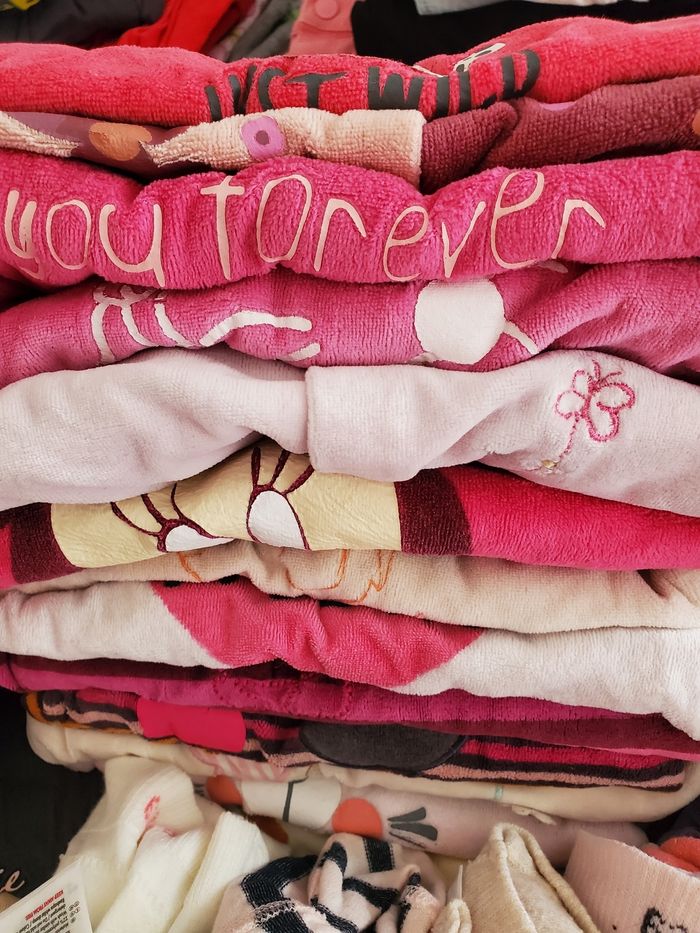 Gros lot 56 vêtements 6M - photo numéro 3