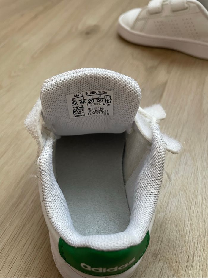 Baskets Adidas blanches et vertes 20 - photo numéro 3