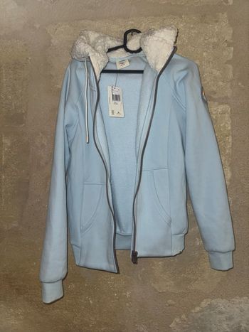 Veste zippée avec capuche