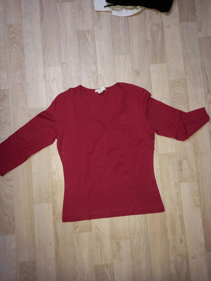 Haut col V à manches 3/4 neuf - photo numéro 2