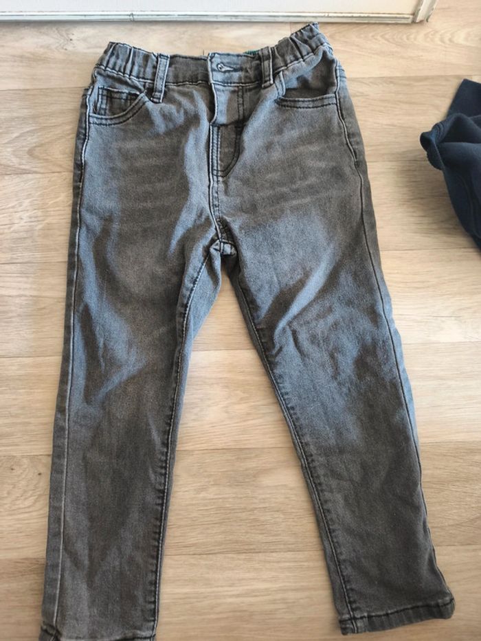 Jean gris taille élastique marque shein taille 5 ans
