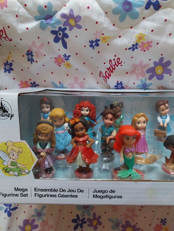 Méga coffret de figurines Animators 20 princesses et princes Disney mini animators - photo numéro 2