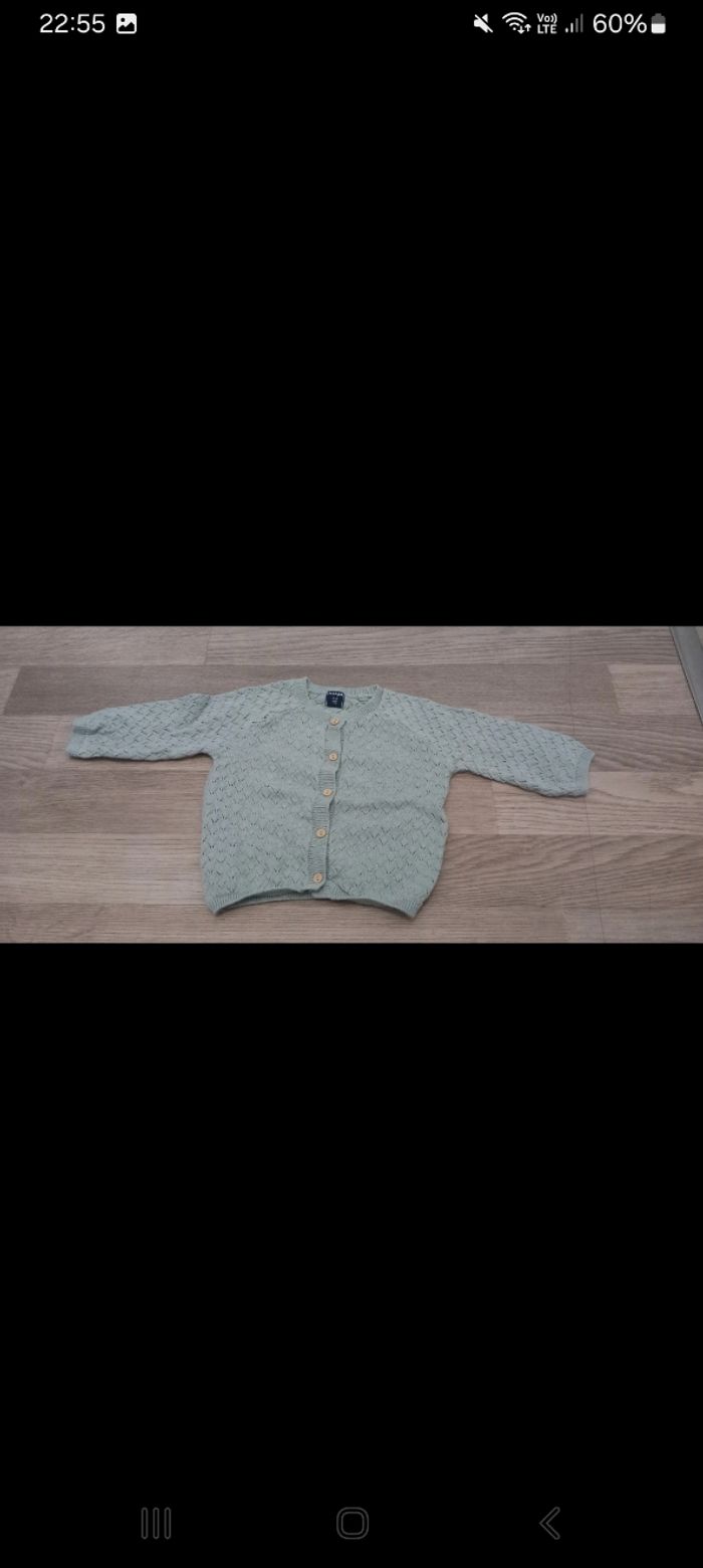 Gilet a manche longue avec boutons kiabi 3 mosi