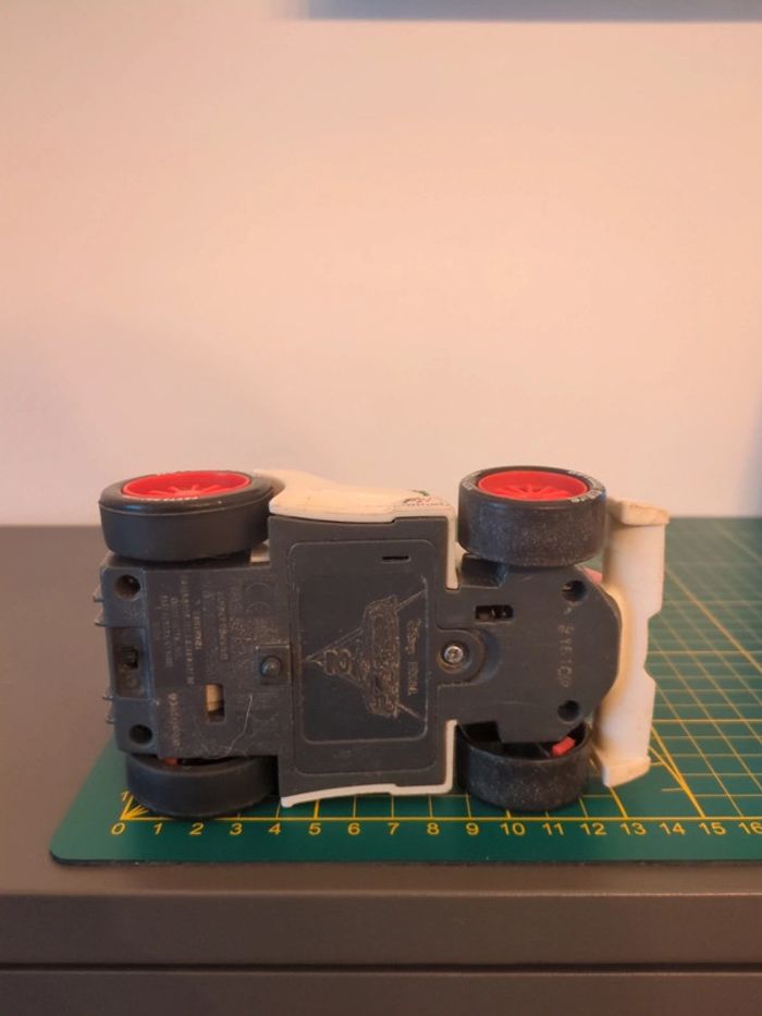 voiture disney cars - photo numéro 5