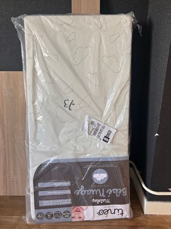 Matelas bébé 