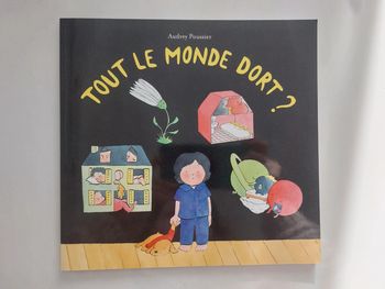 Livre (Tout le monde dort?)