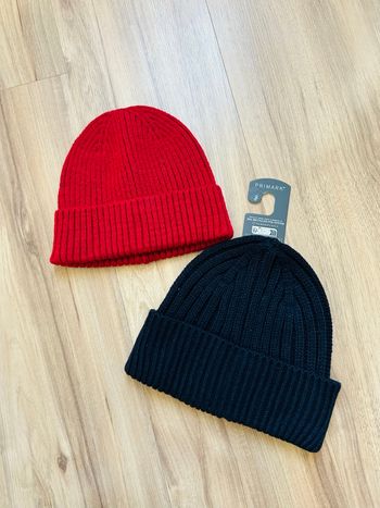 Lot de 2 bonnets unis Homme Neufs Primark 
