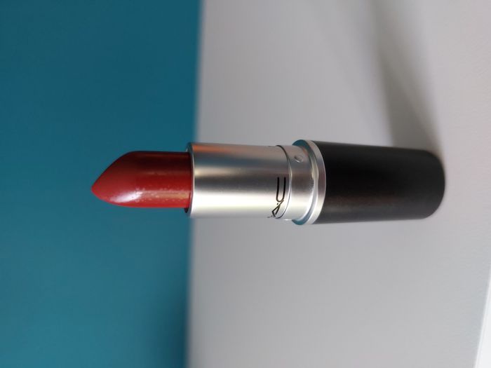 Rouge à lèvres Mac amplified crème n°108 Dubonnet - photo numéro 2