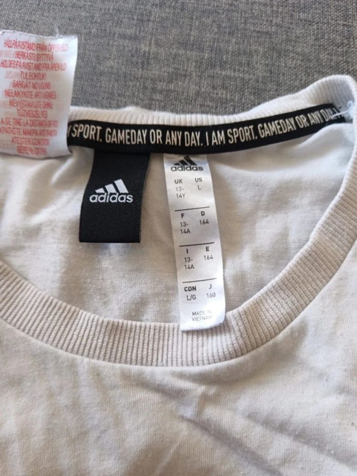 C56 t-shirt blanc Adidas 13-14 ans - photo numéro 3