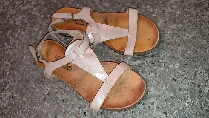 Sandales