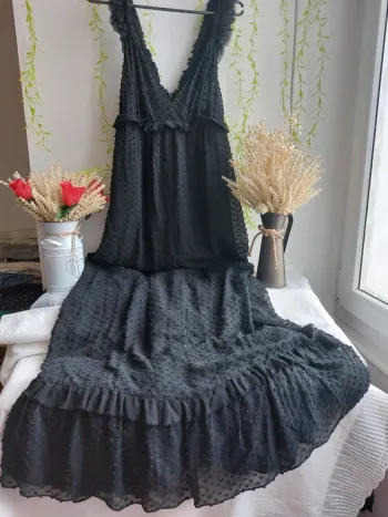 Robe Bel-Air – M – Noir – État : Excellent