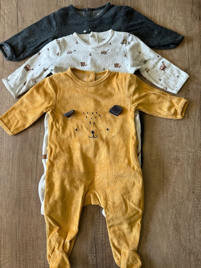 Lot 3 pyjamas velour 9 mois