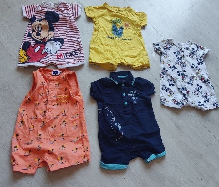 Lot de 4 body + lot de 5 grenouillères - photo numéro 2