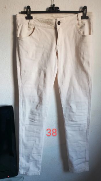 Jeans crème skinny femme.38..