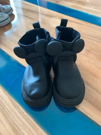 Bottines Mickey Zara taille 20