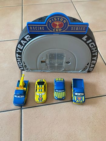 Lot Cars Piston Cup