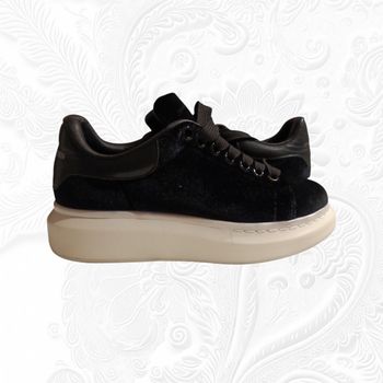 Sneakers Luxe velours Alexander McQueen