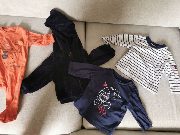 Lots de vêtements bébé taille 3 mois - photo numéro 7
