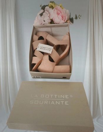 🤎🤍Jolie Paires De Sandales La Bottine Souriante 🤎🤍