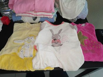 2 ème partie Lot vêtements taille 6 mois