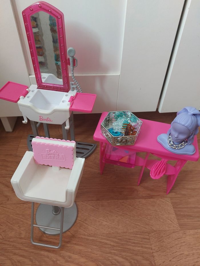 Salon barbie - photo numéro 3