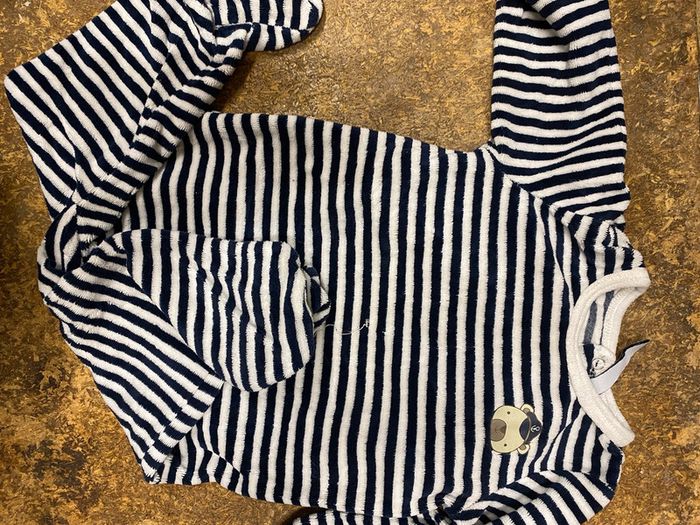 Lot pyjama et bodie - photo numéro 6