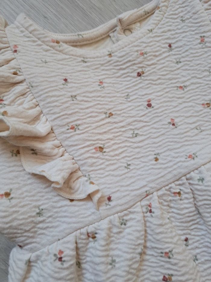 Robe chaude à fleurs - photo numéro 2