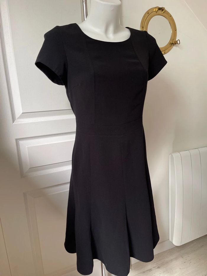Robe noire - photo numéro 6