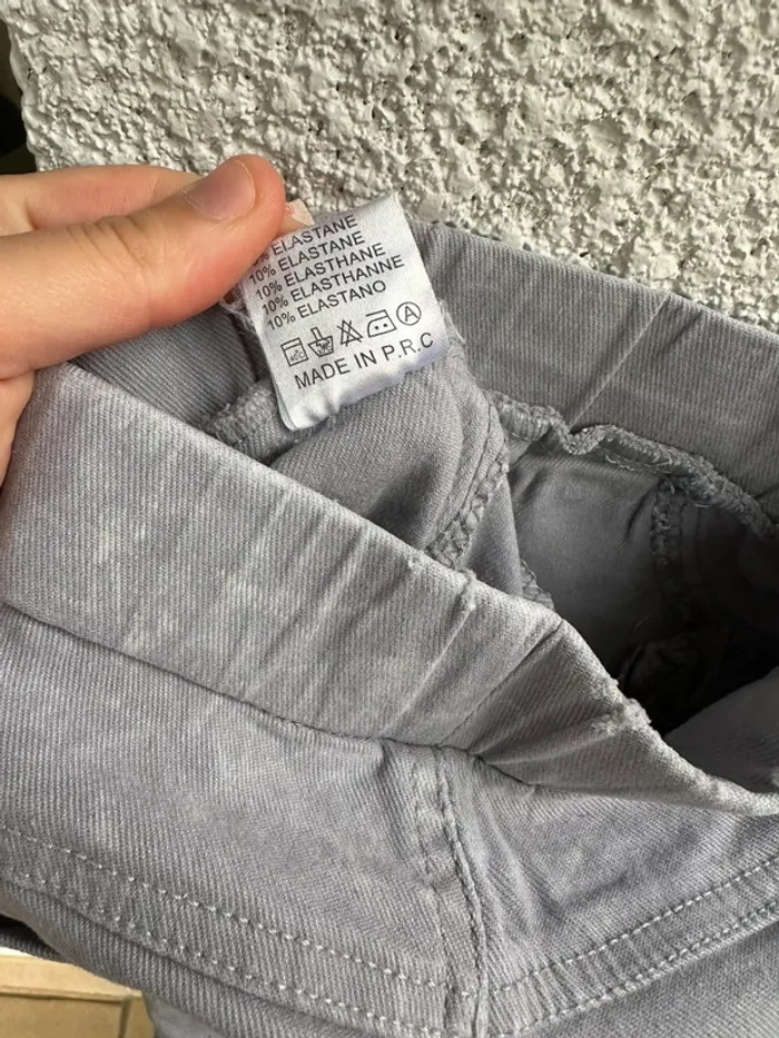 Pantalon gris 4 ans - photo numéro 5