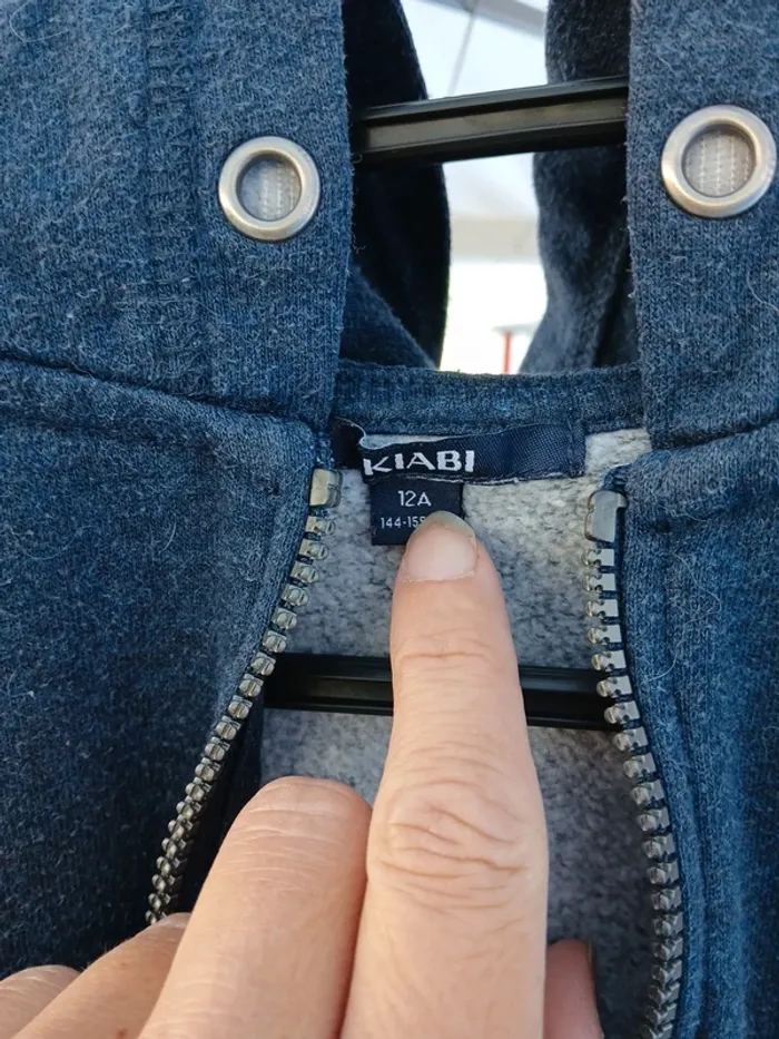 Lot gilet jumeaux - photo numéro 7