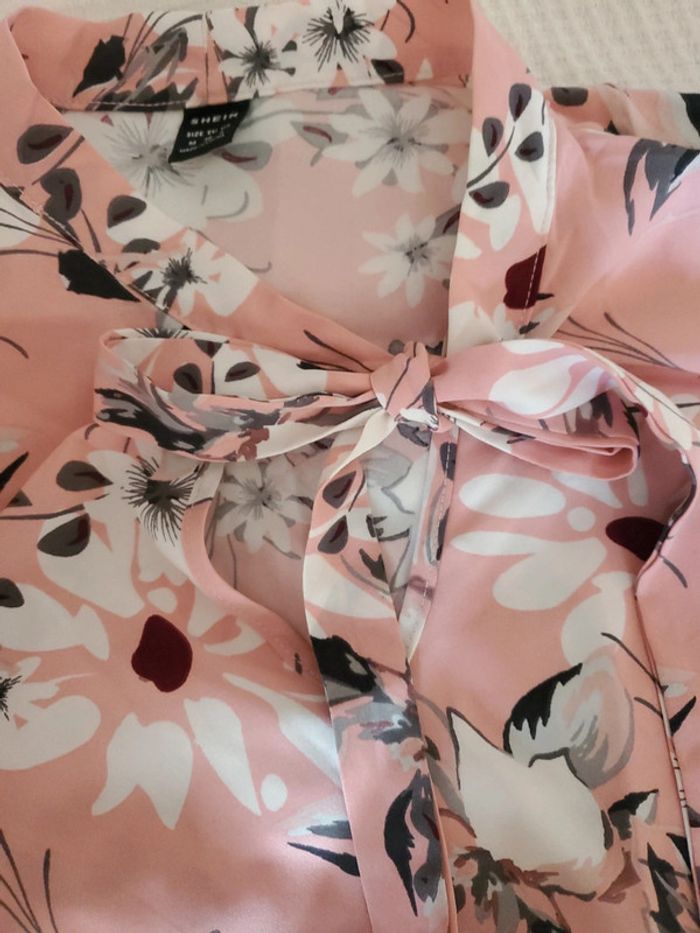 Blouse fleurie - photo numéro 3