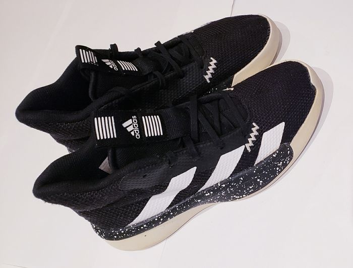 Chaussures de basketball Adidas Pro Next pour homme/garçon Taille 38 2/3